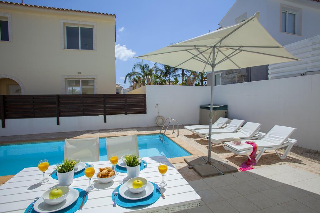 Villa Clematis Protaras Exterior photo
